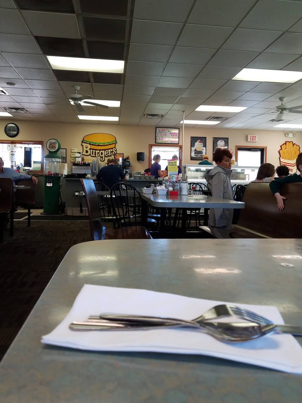 Petes Coney II | restaurant | 6160 Dixie Hwy, Village of Clarkston, MI 48346, USA | 2486234300 OR +1 248-623-4300