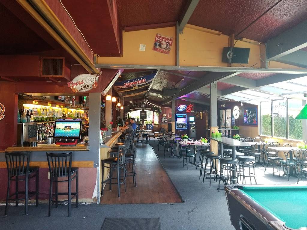 Oaktree Food & Drink Company | night club | 8011 Steilacoom Blvd SW, Lakewood, WA 98498, USA | 2535822220 OR +1 253-582-2220