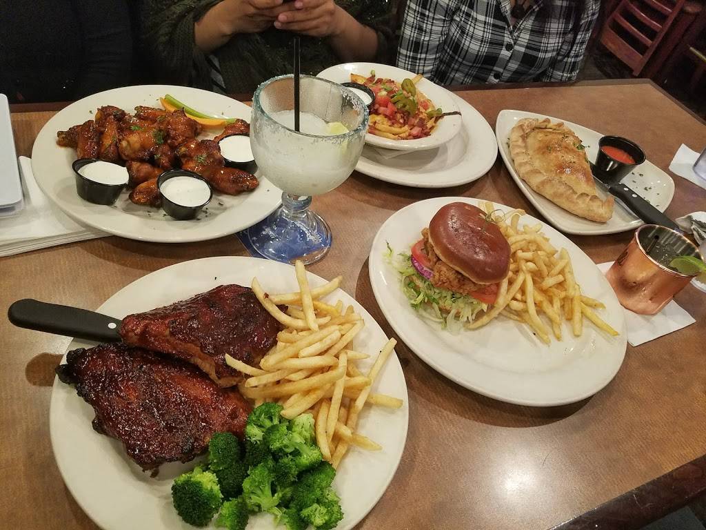 Bostons Restaurant & Sports Bar | restaurant | 16927 Sierra Lakes Pkwy, Fontana, CA 92336, USA | 9098232300 OR +1 909-823-2300