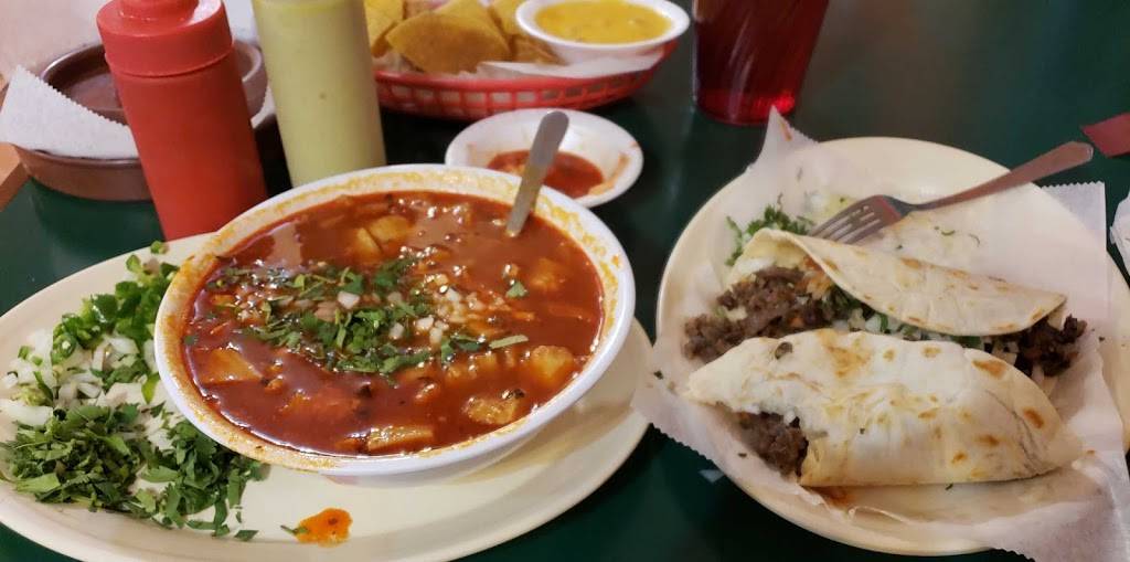 Taqueria Chapala Jalisco | restaurant | 1808 N New Braunfels Ave, San Antonio, TX 78208, USA | 2103682966 OR +1 210-368-2966
