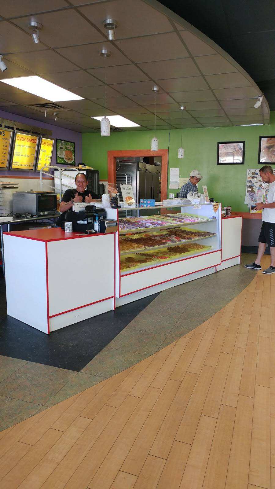 Chickasha Donuts | restaurant | 1621 S 4th St, Chickasha, OK 73018, USA | 4052243400 OR +1 405-224-3400