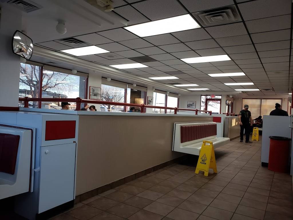 Blakes Lotaburger | restaurant | 2915 N Main St, Las Cruces, NM 88005, USA | 5755241743 OR +1 575-524-1743