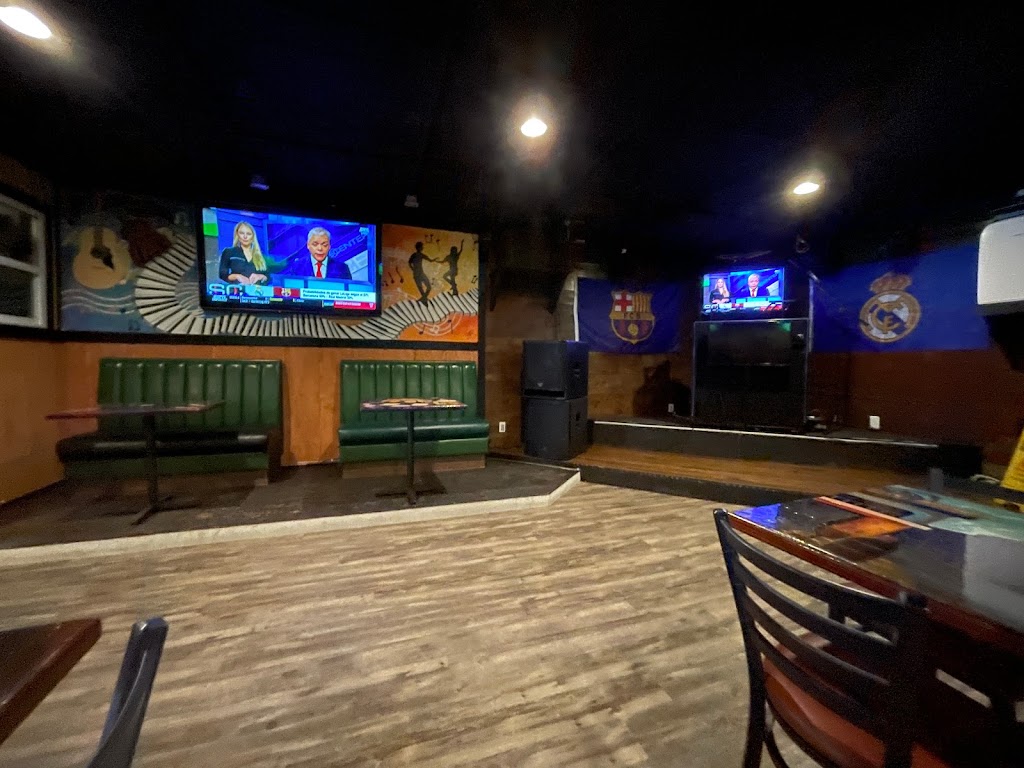 Combo Latino Restaurant & Bar | restaurant | 196-A Miracle Strip Pkwy SE, Fort Walton Beach, FL 32548, USA | 8503748414 OR +1 850-374-8414