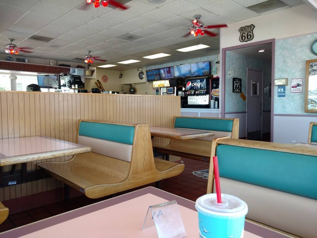 Fosters Freeze | restaurant | 71 E Hanford Armona Rd, Lemoore, CA 93245, USA | 5599244858 OR +1 559-924-4858