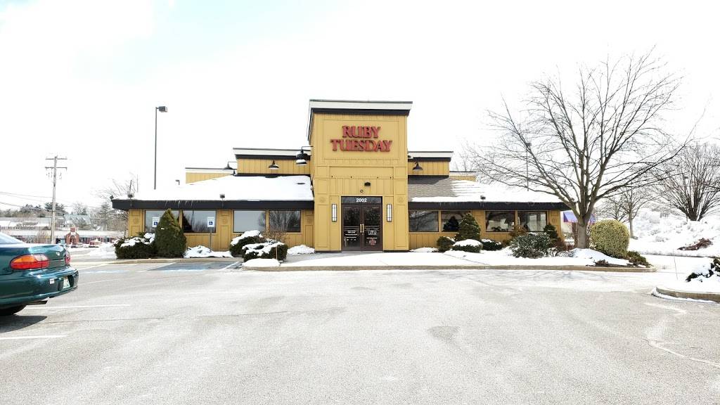 Ruby Tuesday | restaurant | 2002 Fruitville Pike, Lancaster, PA 17601, USA | 7175605030 OR +1 717-560-5030