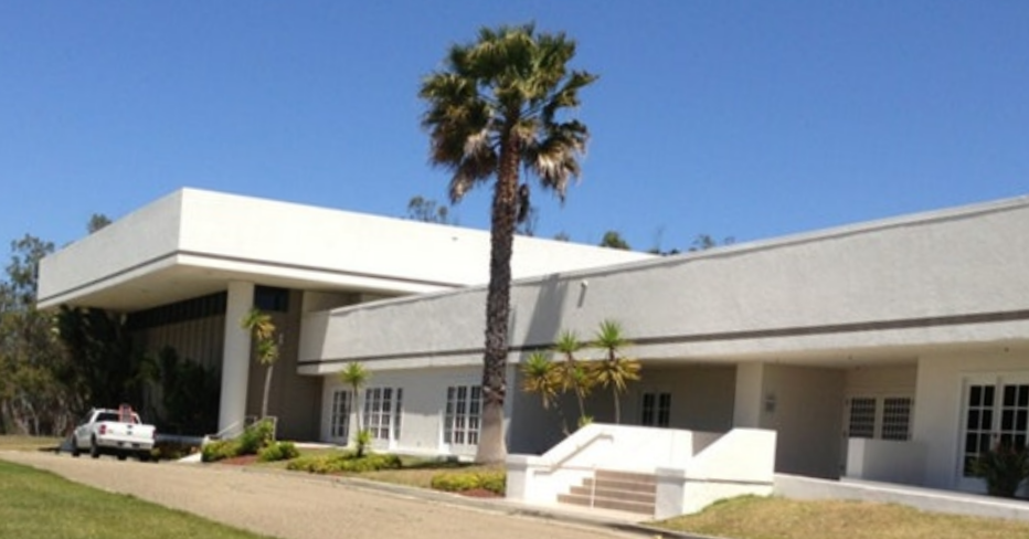 Pacific Coast Club & Café | cafe | 758 Nebraska Ave, Lompoc, CA 93437, USA | 8056063330 OR +1 805-606-3330