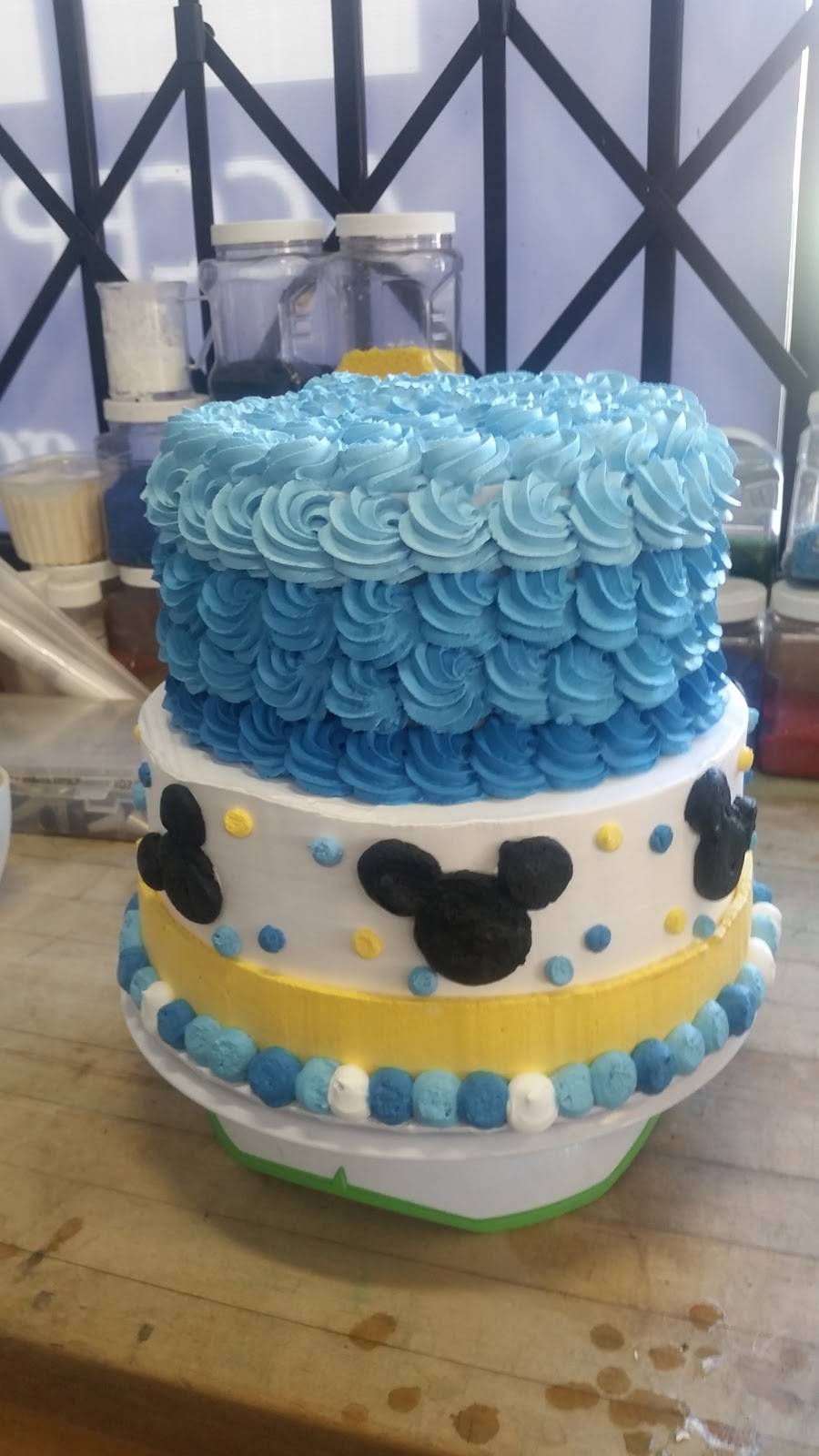 Las Delicias Bakery and Cafe | restaurant | 5101 S Figueroa St, Los Angeles, CA 90037, USA | 3234322016 OR +1 323-432-2016