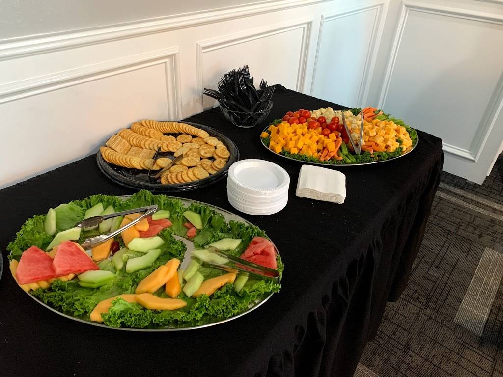 Dos Rios Tavern on the Green | restaurant | 3260 Fairway Dr, Pico Rivera, CA 90660, USA | 5628014229 OR +1 562-801-4229