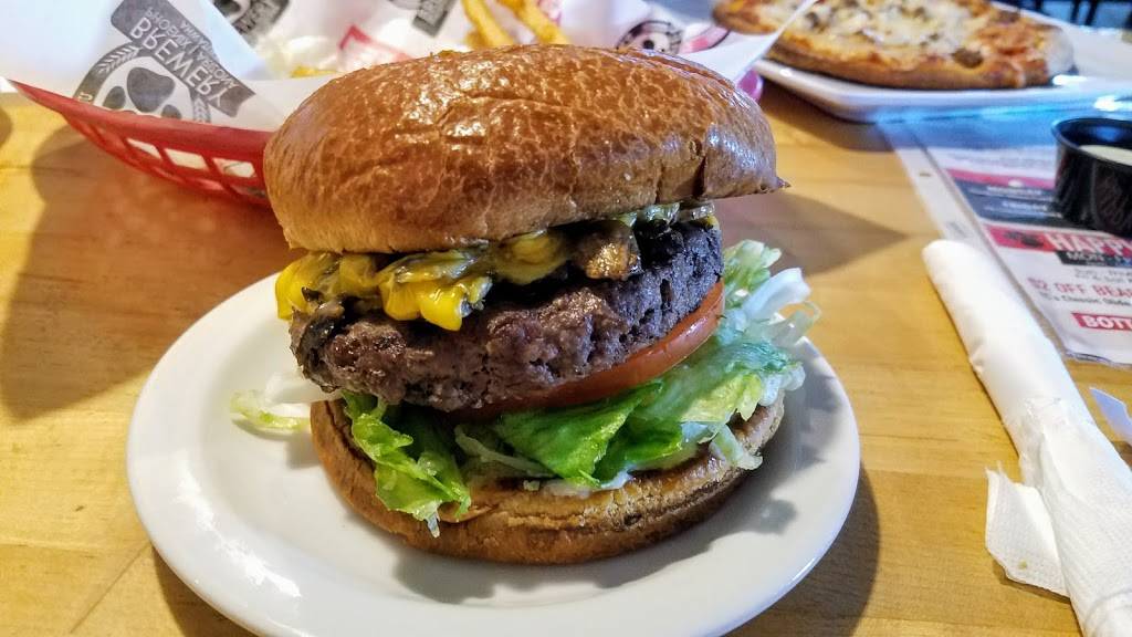 Uncle Bears Grill & Tap | restaurant | 21151 E Rittenhouse Rd, Queen Creek, AZ 85142, USA | 4808823177 OR +1 480-882-3177