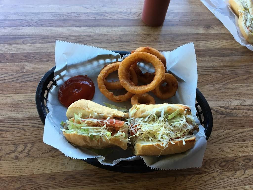 Lake Holt Lakeside Grill | restaurant | 1200 Lake Holt Road, Butner, NC 27509, USA | 9195753110 OR +1 919-575-3110