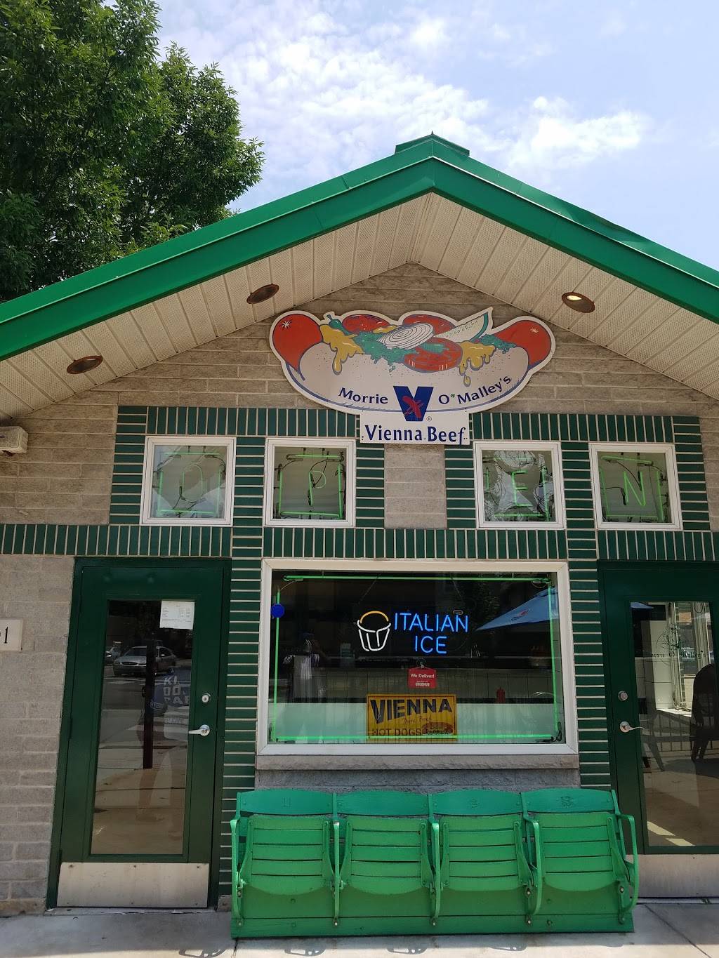Morrie OMalleys Hot Dogs | restaurant | 3501 S Union Ave, Chicago, IL 60609, USA | 7732472700 OR +1 773-247-2700