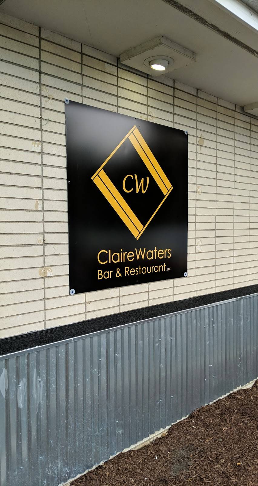 ClaireWaters Bar & Restaurant | restaurant | 2106 N Clairemont Ave, Eau Claire, WI 54703, USA | 7155145757 OR +1 715-514-5757