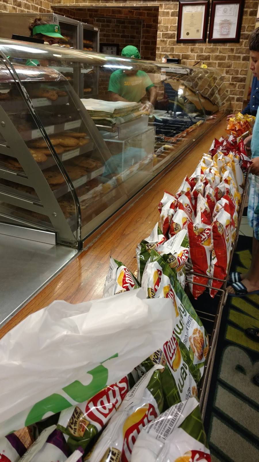 Subway Restaurants | restaurant | 3045 Columbia Pike A, Arlington, VA 22204, USA | 7038929191 OR +1 703-892-9191