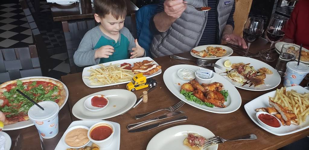 Portofinos II | restaurant | 10 Center St, Wilton, CT 06897, USA | 2037619115 OR +1 203-761-9115