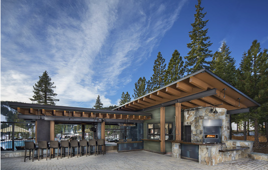 Backyard Bar & BBQ | restaurant | 13031 Ritz Carlton Highlands Ct, Truckee, CA 96161, USA | 5305623000 OR +1 530-562-3000