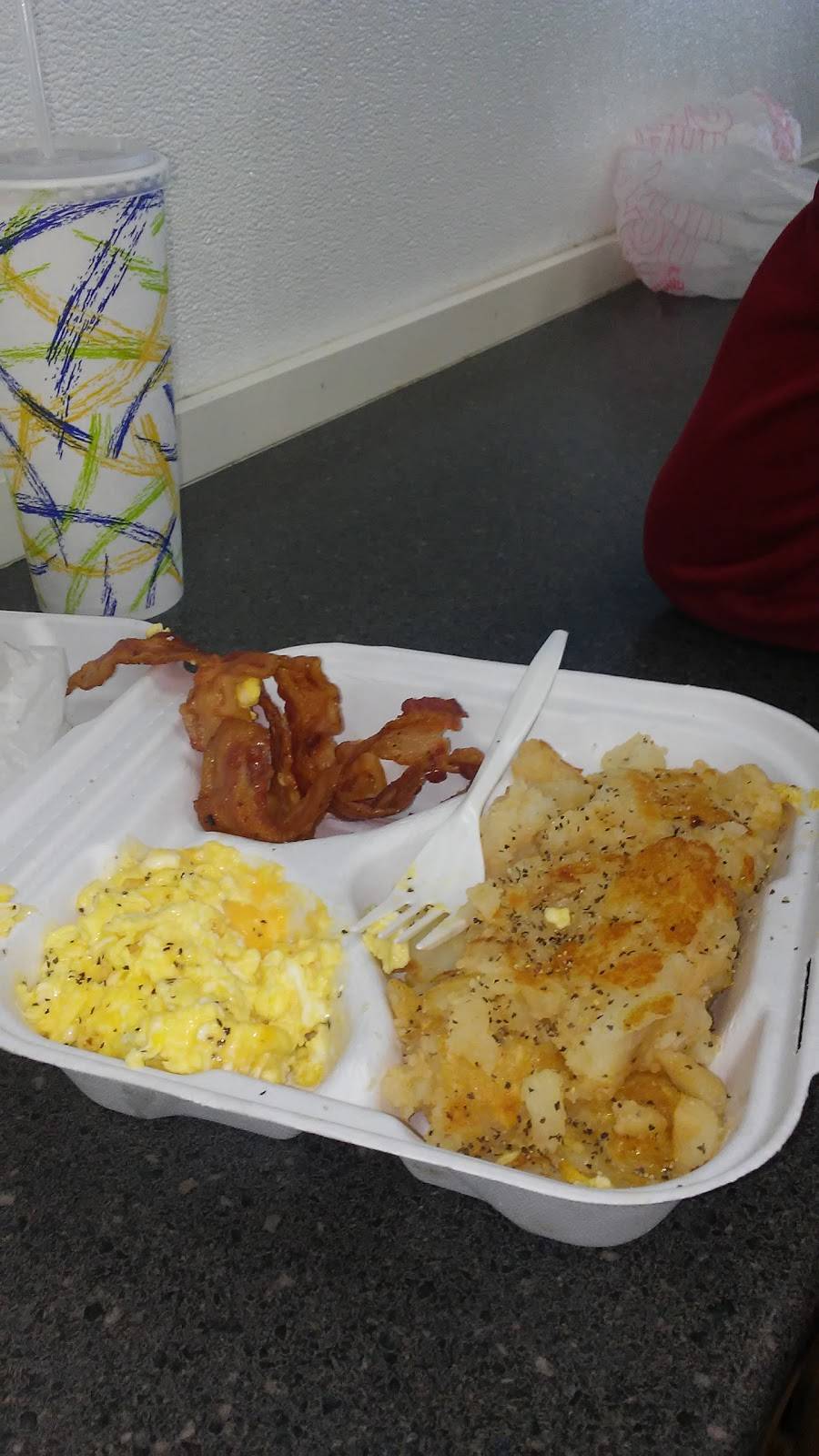 Lees Brunch | restaurant | 2221 Minnesota Ave SE, Washington, DC 20020, USA | 2025822285 OR +1 202-582-2285