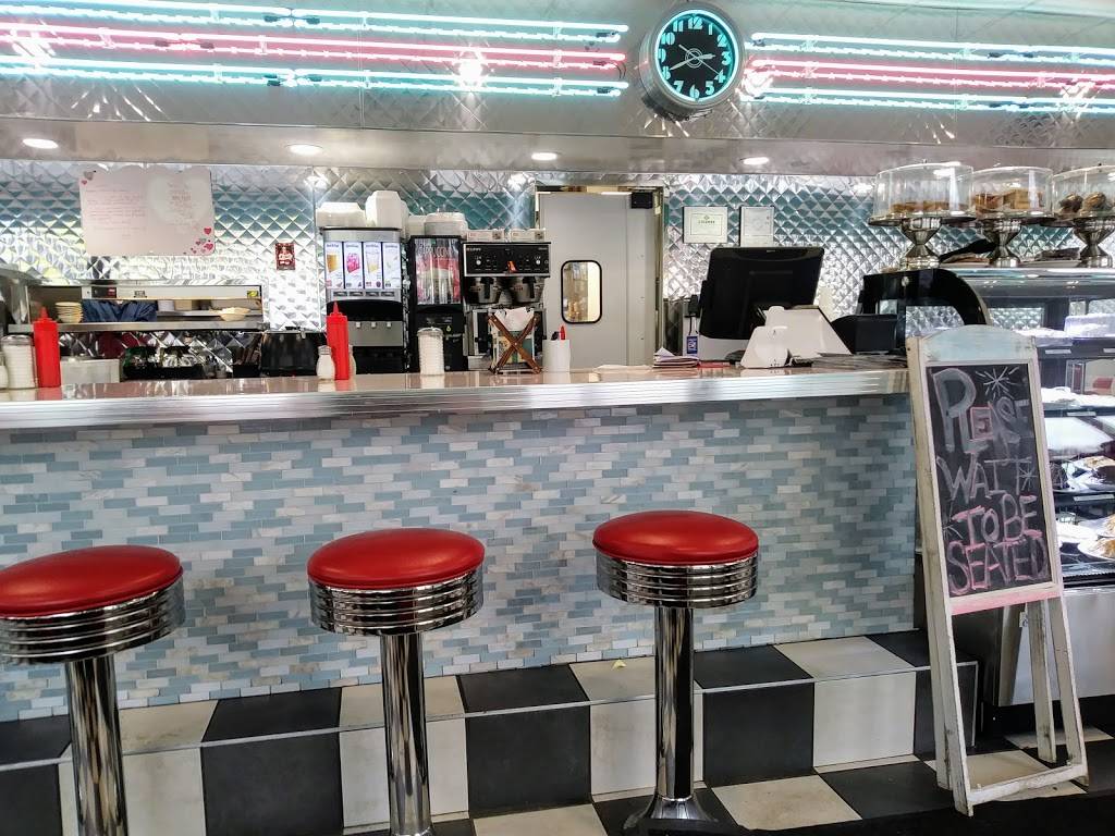 Pottsville Diner | restaurant | 501 N Claude A Lord Blvd, Pottsville, PA 17901, USA | 5707282621 OR +1 570-728-2621