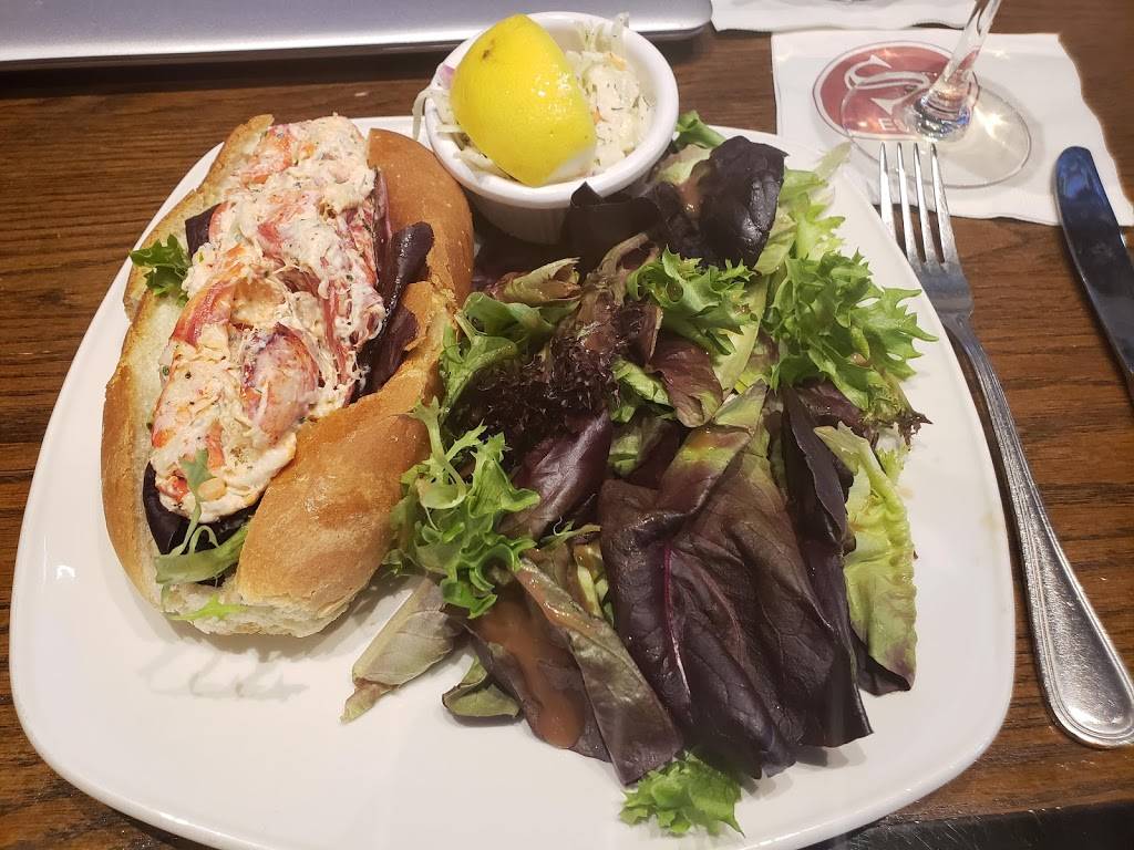 Stephanies | restaurant | 1 Harborside Dr, Boston, MA 02128, USA | 6175671593 OR +1 617-567-1593