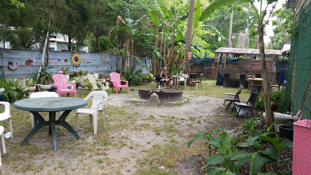 Ouzts Too Oyster Bar and Grill | restaurant | 7968 Coastal Hwy, Crawfordville, FL 32327, USA | 8509256448 OR +1 850-925-6448