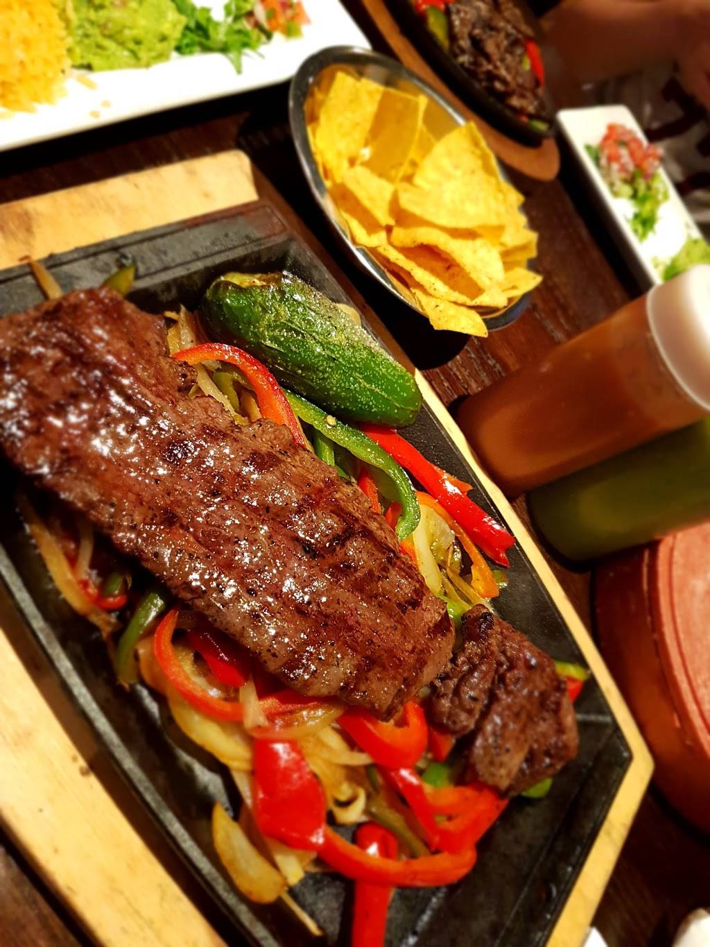 Burrito Parrilla Mexicana - Lisle | restaurant | 1500 Maple Ave, Lisle, IL 60532, USA | 6303959081 OR +1 630-395-9081