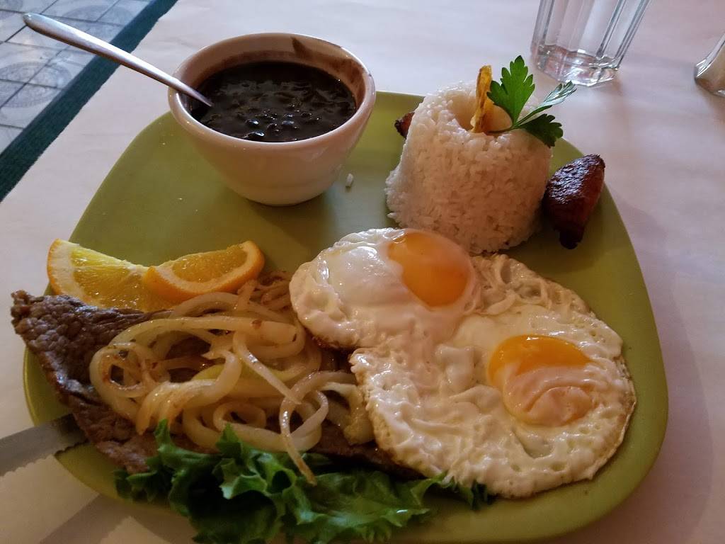 Habana Libre Restaurant | restaurant | 1440 W Chicago Ave, Chicago, IL 60642, USA | 3122433303 OR +1 312-243-3303