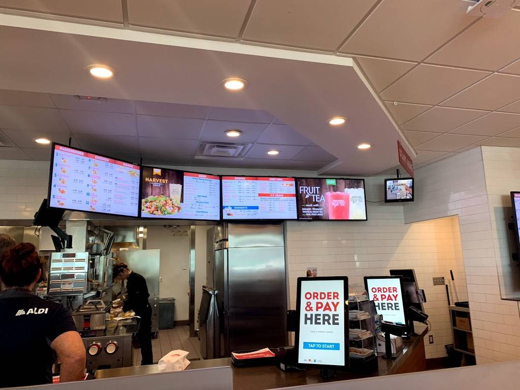 Wendys | restaurant | 11734 E Colonial Dr, Orlando, FL 32817, USA | 4072738523 OR +1 407-273-8523