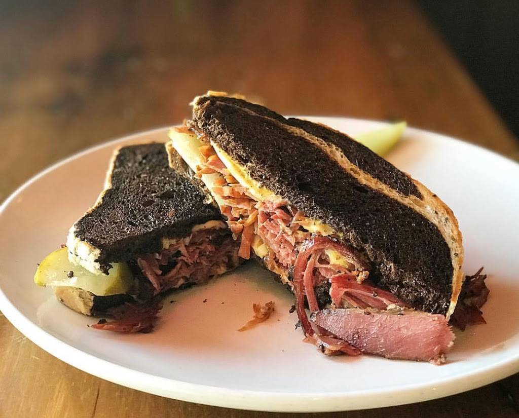 12 South Taproom and Grill | restaurant | 2318 12th Ave S, Nashville, TN 37204, USA | 6154637552 OR +1 615-463-7552