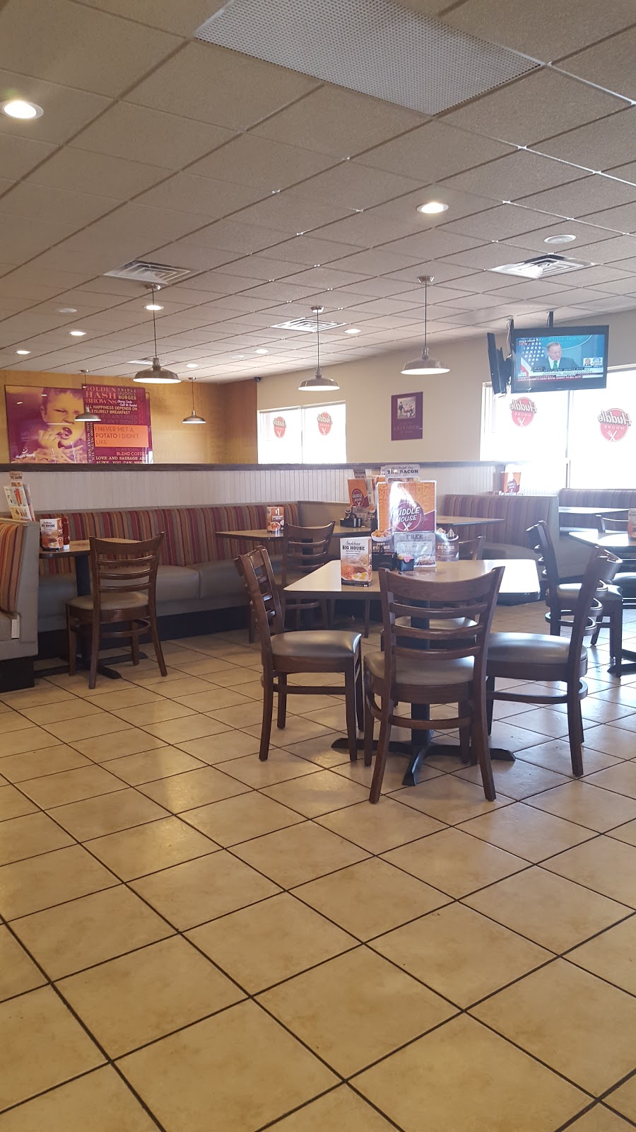 Yesway | restaurant | 600 S Access Rd, Tye, TX 79563, USA | 3256928736 OR +1 325-692-8736