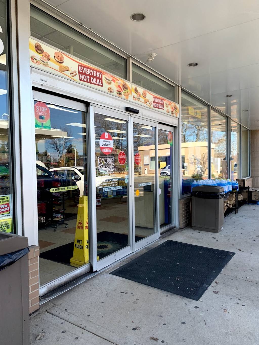 Which Wich Superior Sandwiches | restaurant | 136 S S Gary Ave, Bloomingdale, IL 60108, USA | 6302835134 OR +1 630-283-5134