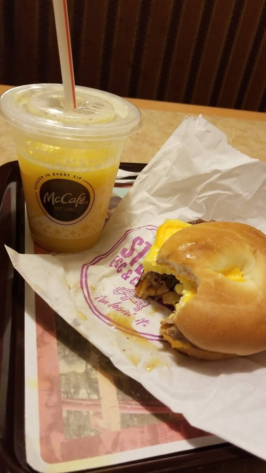 McDonalds | cafe | 304 N Sheridan Rd, Waukegan, IL 60085, USA | 8472446280 OR +1 847-244-6280