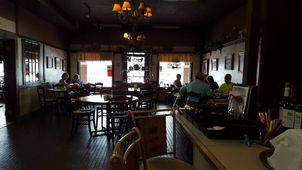 Fiorentinos Italian Cuisine | restaurant | 2571 SE Ocean Blvd, Stuart, FL 34996, USA | 7727812400 OR +1 772-781-2400