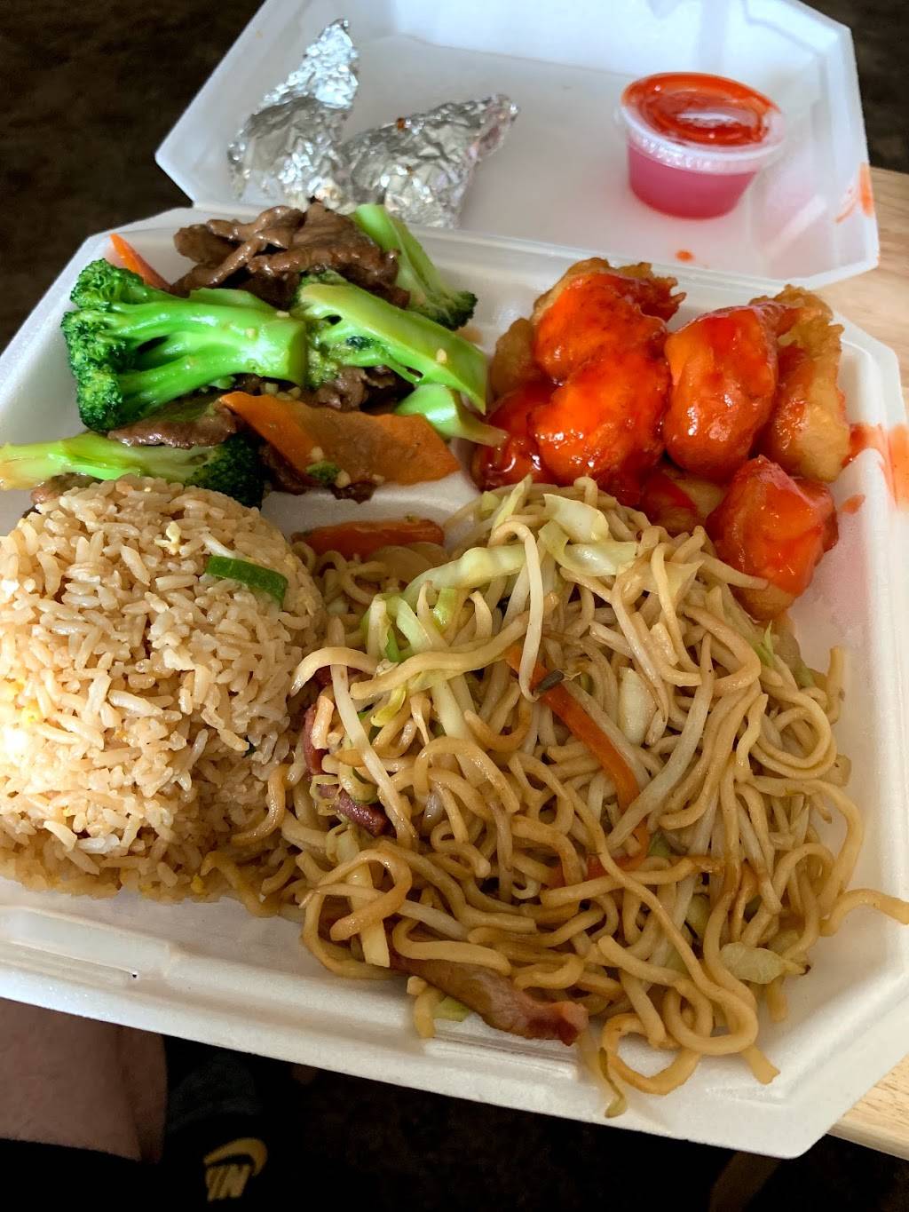 New China Chinese Restaurant | restaurant | 3326 S Mooney Blvd, Visalia, CA 93277, USA | 5596366277 OR +1 559-636-6277