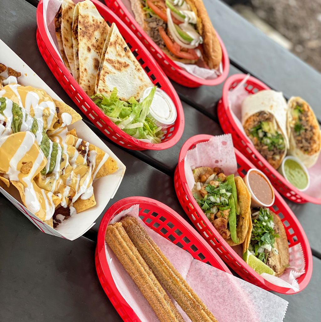 Dos Locos Burritos | restaurant | 39411 Schoolcraft, Plymouth, MI 48170, USA | 3138887277 OR +1 313-888-7277