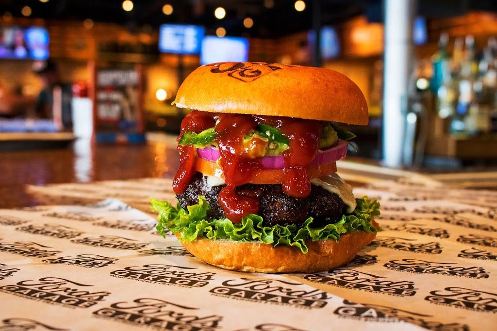 Fords Garage Wellington | restaurant | 10300 Forest Hill Blvd Suite 122, Wellington, FL 33414, USA | 5618053673 OR +1 561-805-3673