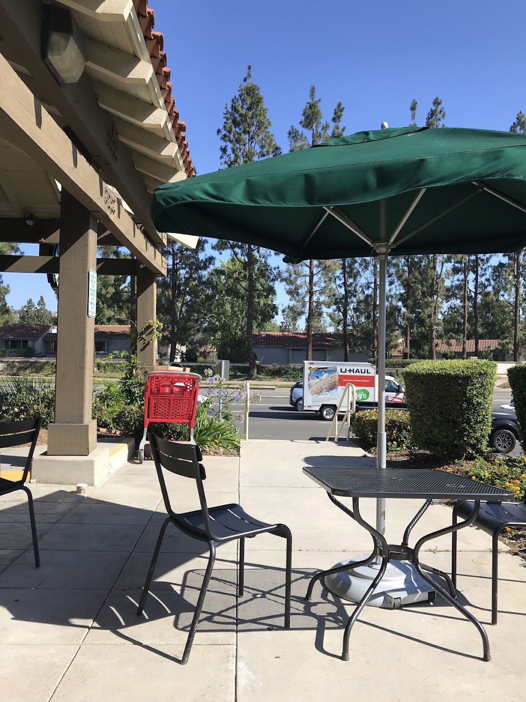Starbucks | cafe | 27072 La Paz Rd, Aliso Viejo, CA 92656, USA | 9493621415 OR +1 949-362-1415