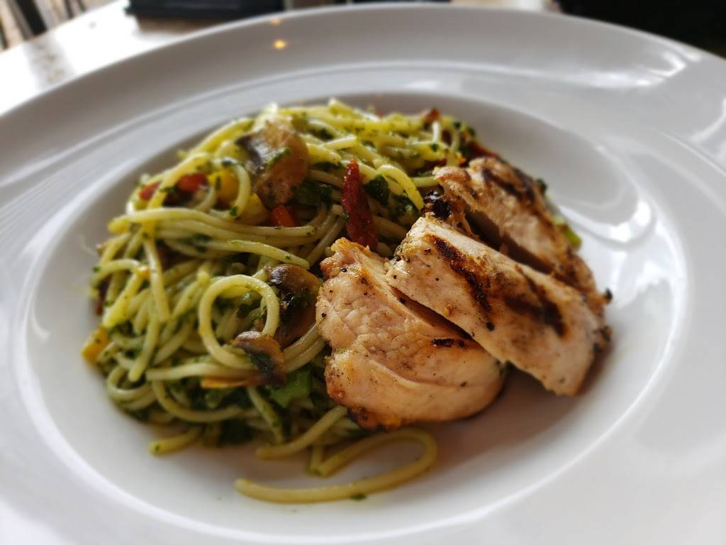 Raffas | restaurant | 1660 W Lake Houston Pkwy Suite 103, Kingwood, TX 77339, USA | 2813601436 OR +1 281-360-1436