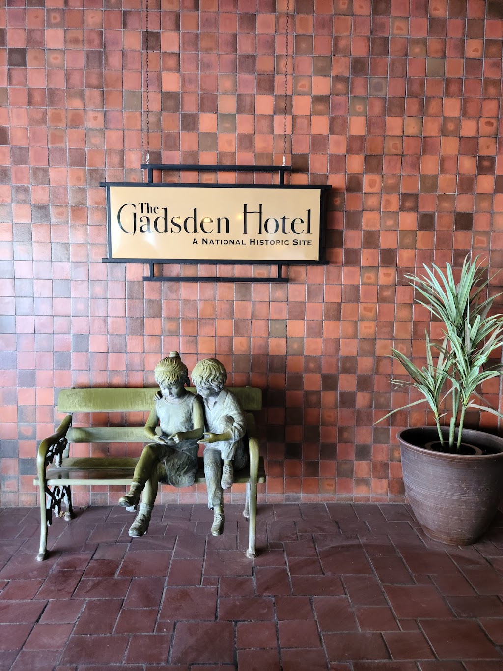 Gadsden Hotel | restaurant | 1046 G Ave, Douglas, AZ 85607, USA | 5203644481 OR +1 520-364-4481