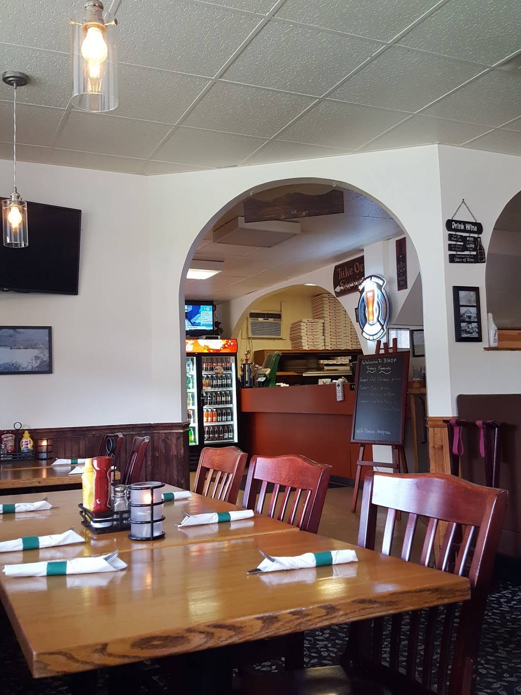 Bristol House of Pizza | restaurant | 115 Lake St, Bristol, NH 03222, USA | 6037443765 OR +1 603-744-3765