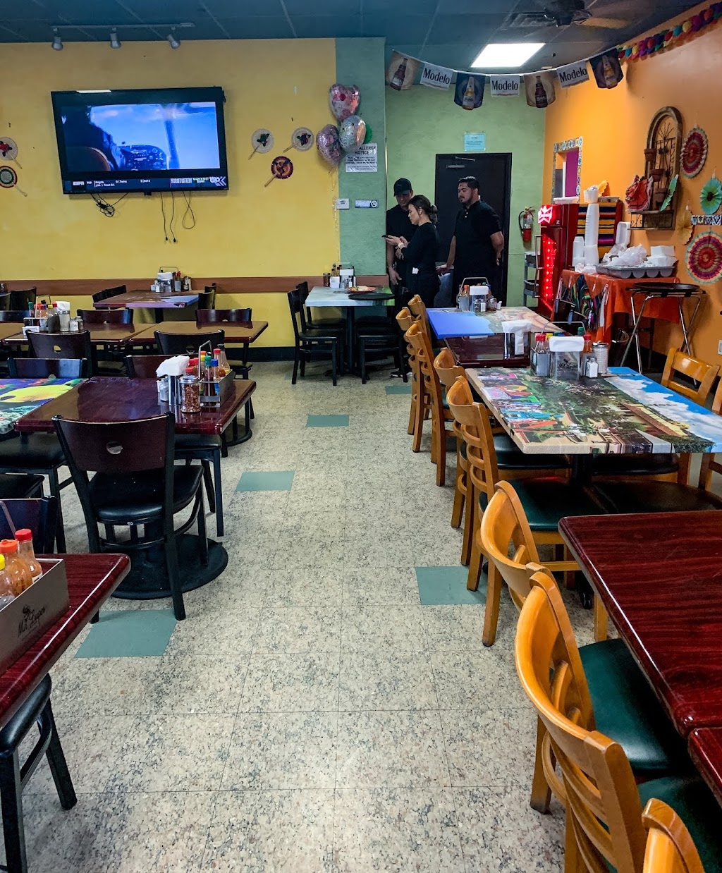 Ma Lupes Restaurant | restaurant | 390 W Aten Rd, Imperial, CA 92251, USA | 7603551180 OR +1 760-355-1180