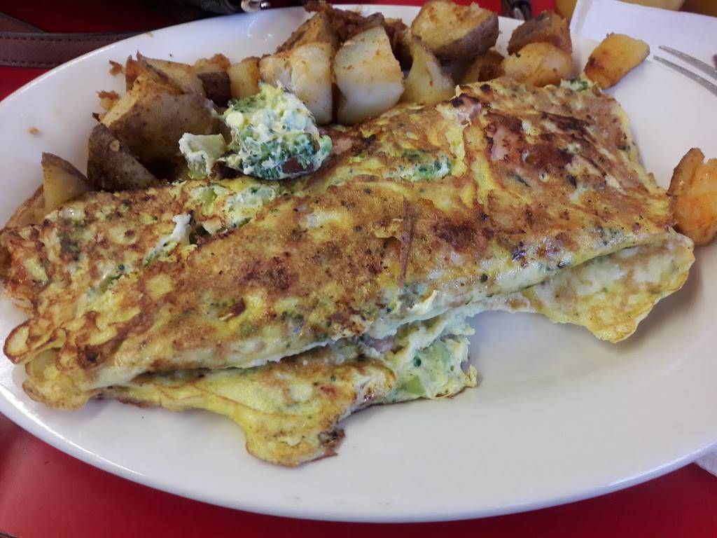 Boulevard Diner | restaurant | 155 Shrewsbury St, Worcester, MA 01604, USA | 5087914535 OR +1 508-791-4535