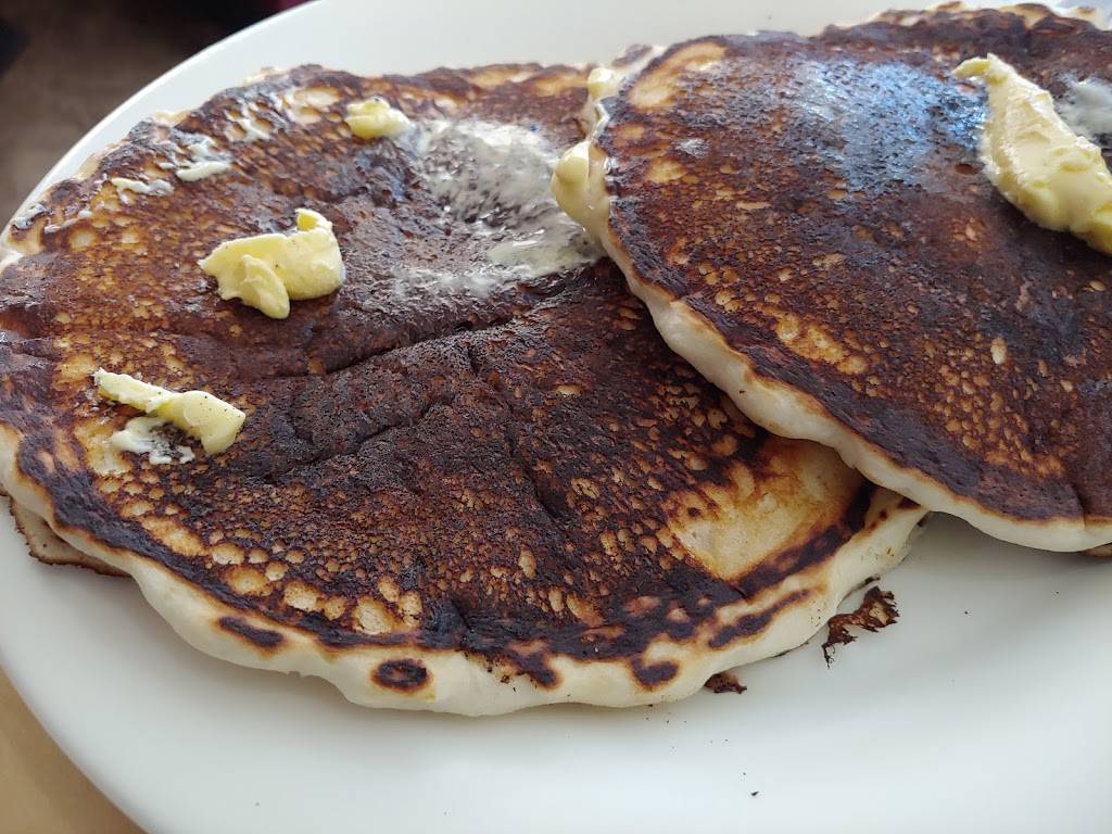 The Cracked Egg | restaurant | 914 Broad St, Milliken, CO 80543, USA | 9705871117 OR +1 970-587-1117