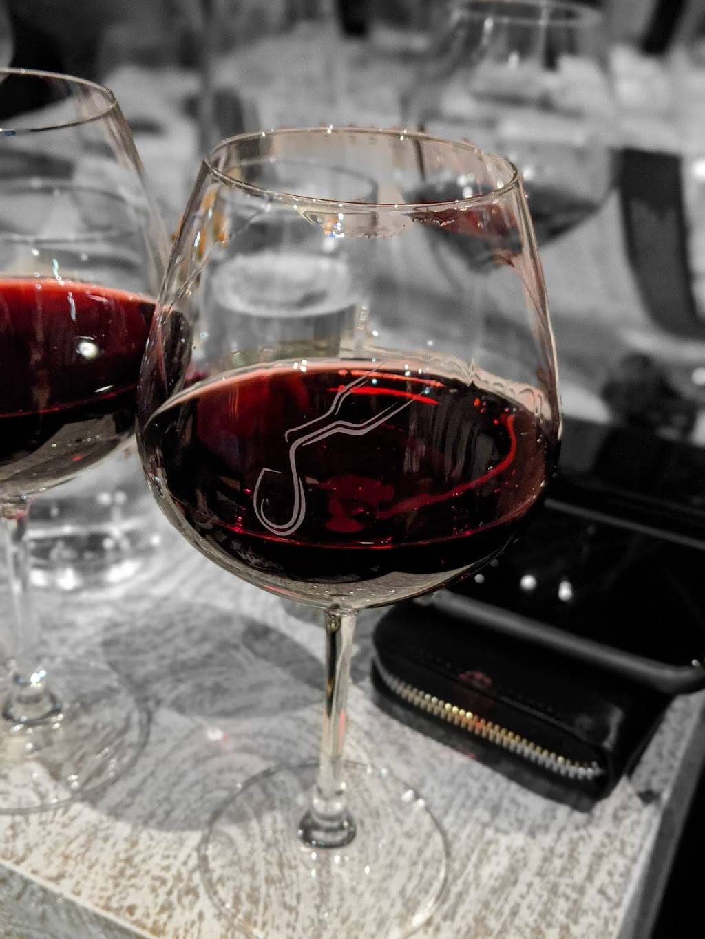 Platinum Wine Lounge | night club | 9050 Fairway Dr Suite 105, Roseville, CA 95678, USA | 9167809463 OR +1 916-780-9463