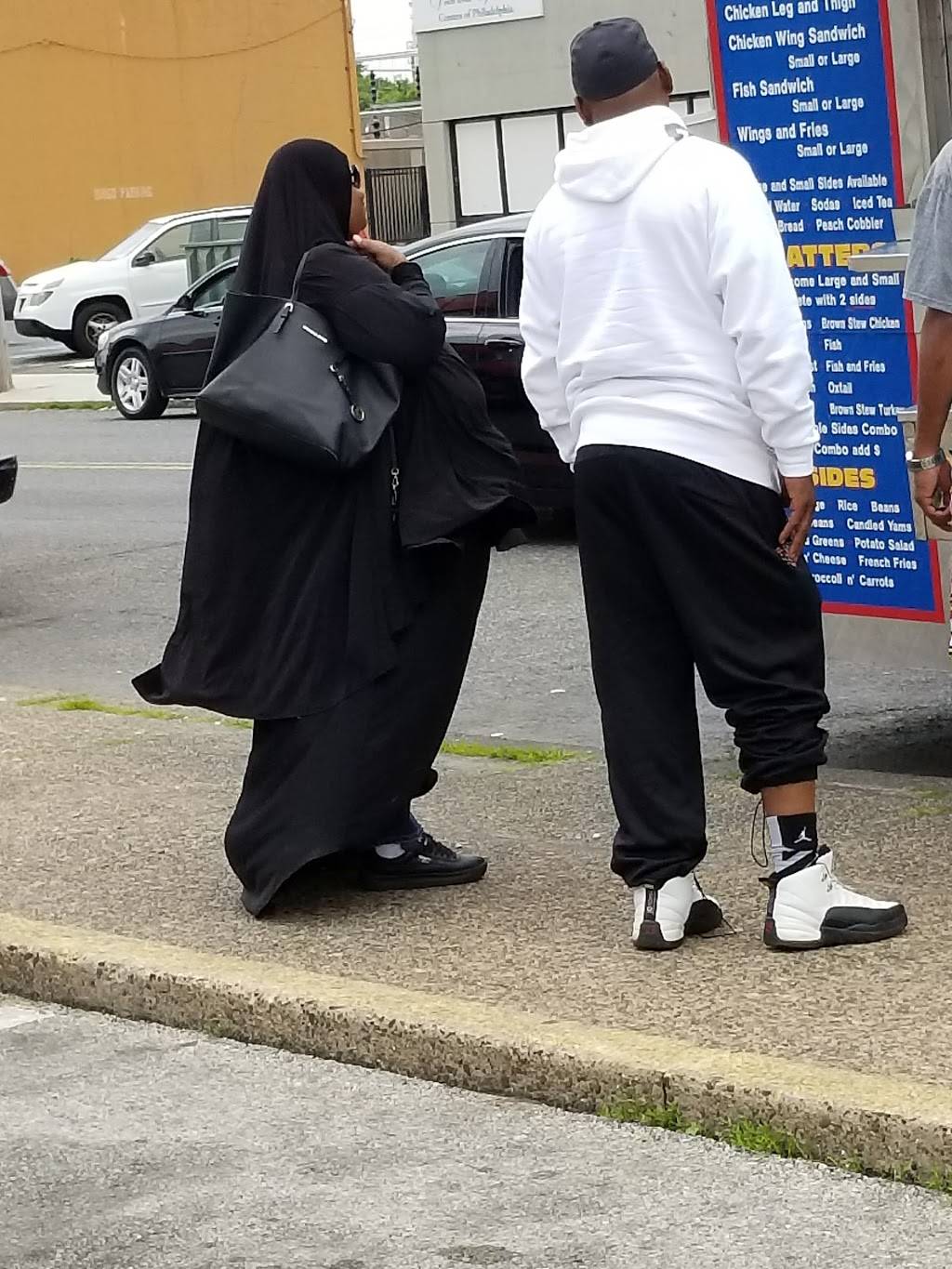 Little Caesars Pizza | meal takeaway | 2400 Passyunk Ave, Philadelphia, PA 19145, USA | 2675354444 OR +1 267-535-4444