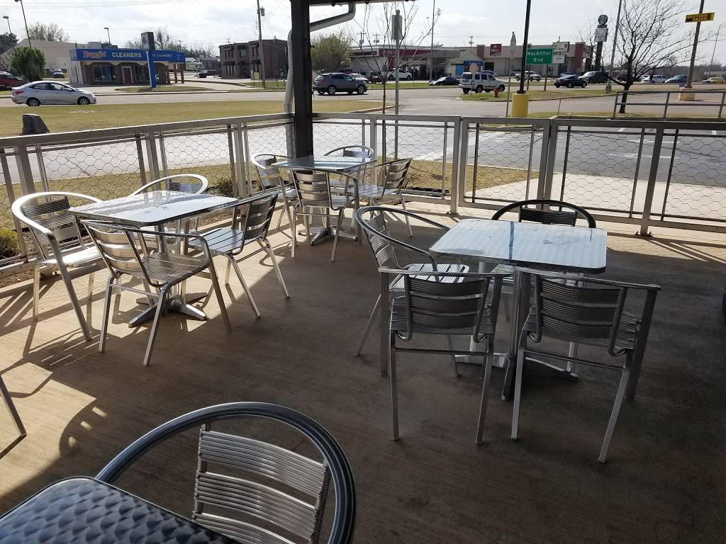 Slim Chickens | restaurant | 3922 Troup Hwy, Tyler, TX 75703, USA | 9036307881 OR +1 903-630-7881