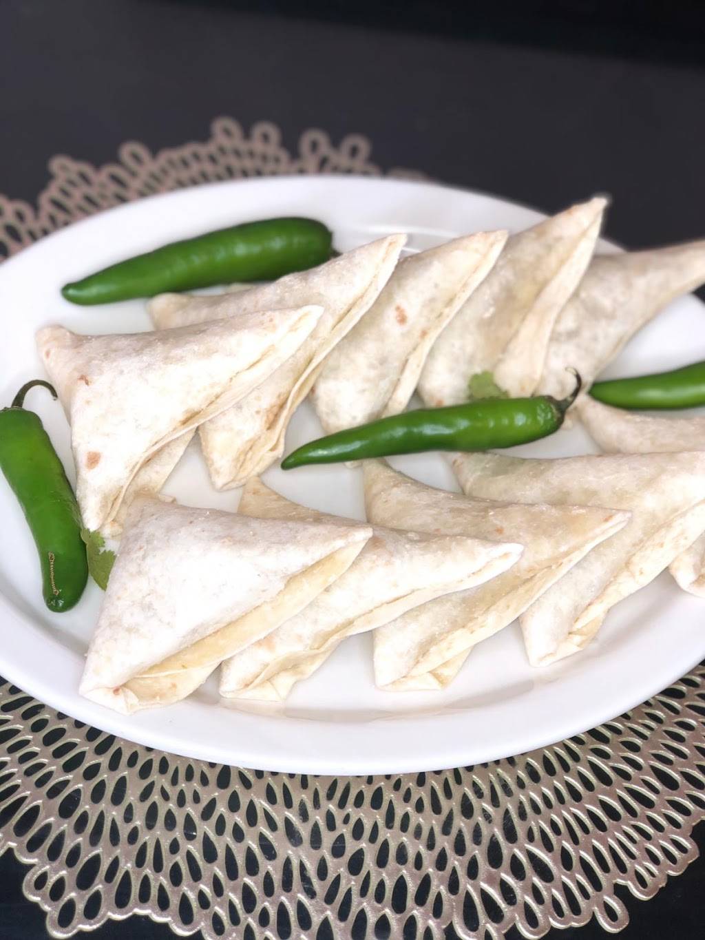 Hooyo Kitchen & cafe | restaurant | 5312 S 3rd St suit 101, Louisville, KY 40214, USA | 5026148264 OR +1 502-614-8264