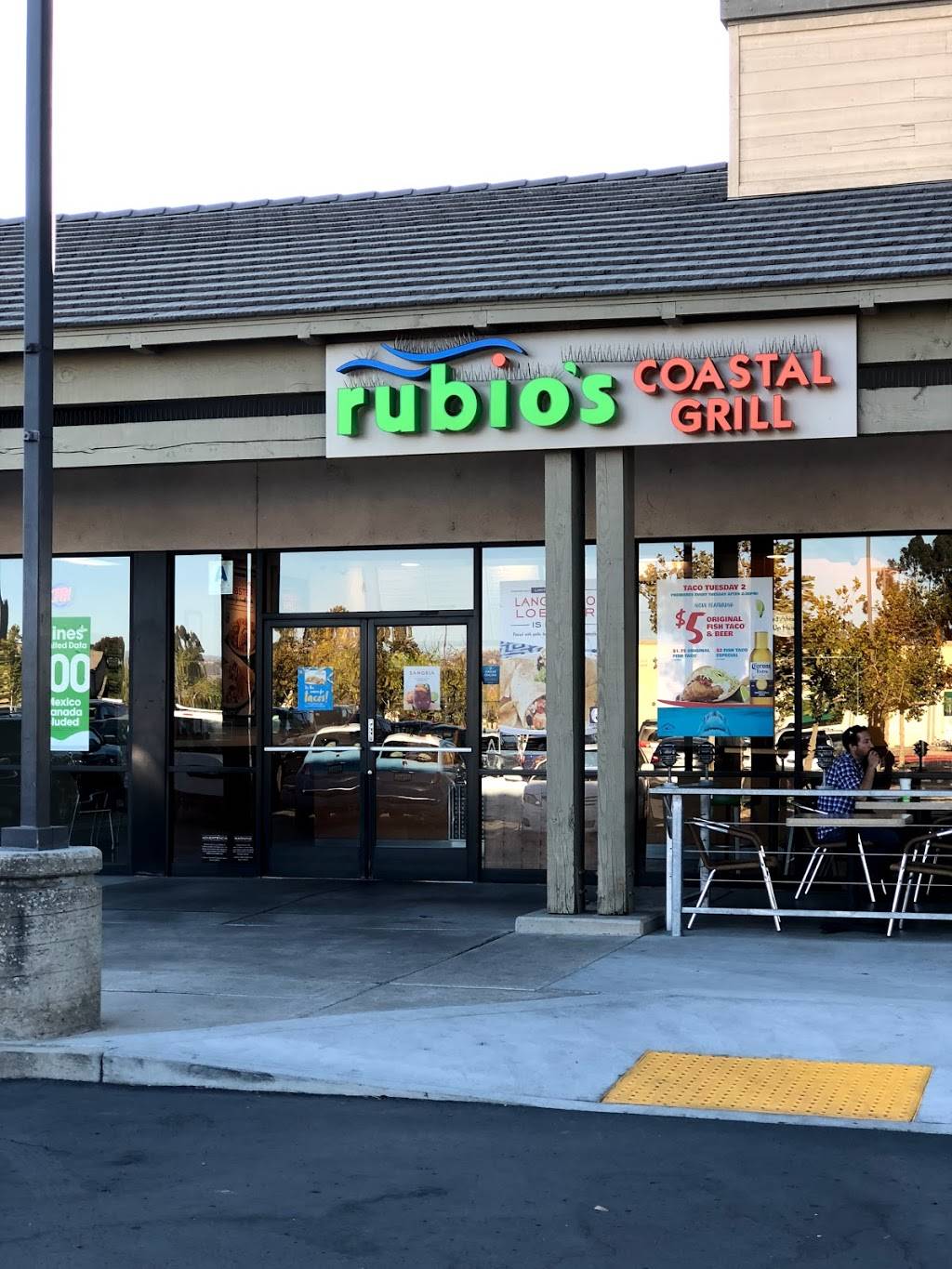 Rubios Coastal Grill | restaurant | 1664 Main St Suite A, Ramona, CA 92065, USA | 7607889004 OR +1 760-788-9004
