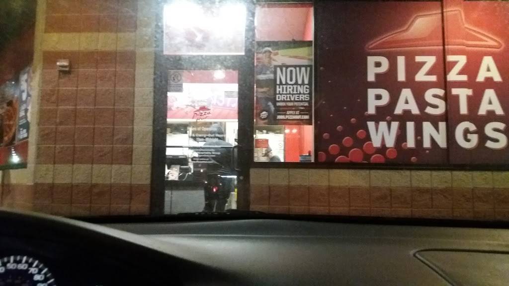 Pizza Hut | restaurant | 3242 Sheridan Rd, Zion, IL 60099, USA | 8477464868 OR +1 847-746-4868