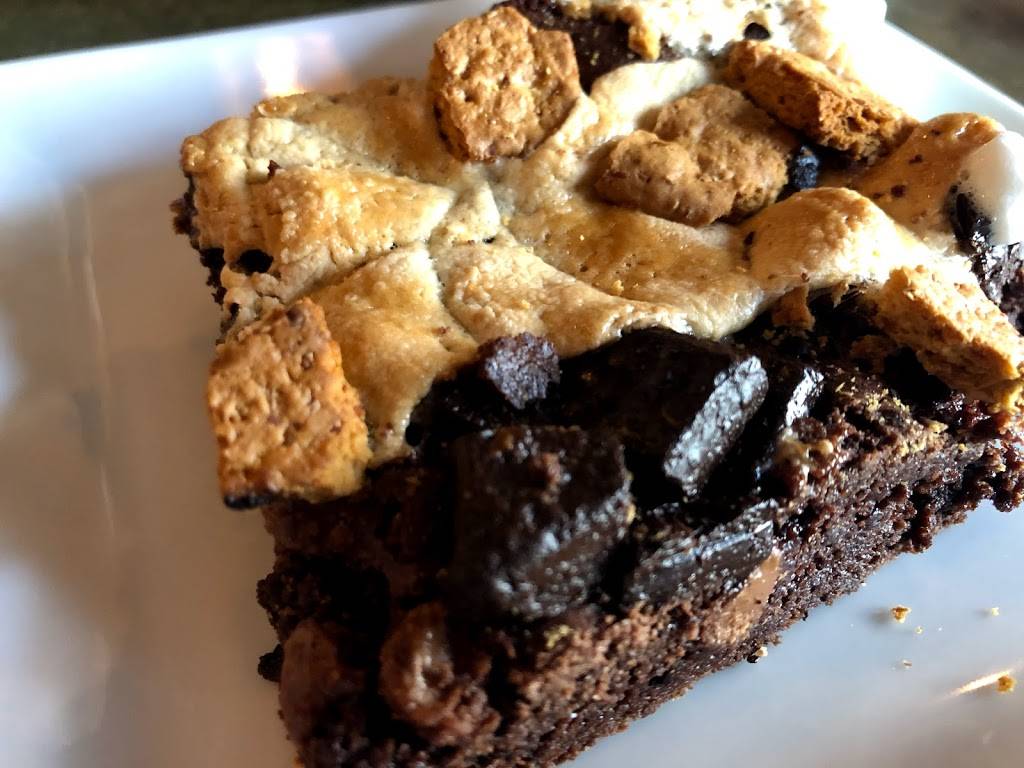 The Aging Oak | restaurant | 3 Queen St E, Cambridge, ON N3C 2A7, Canada | 5192607000 OR +1 519-260-7000