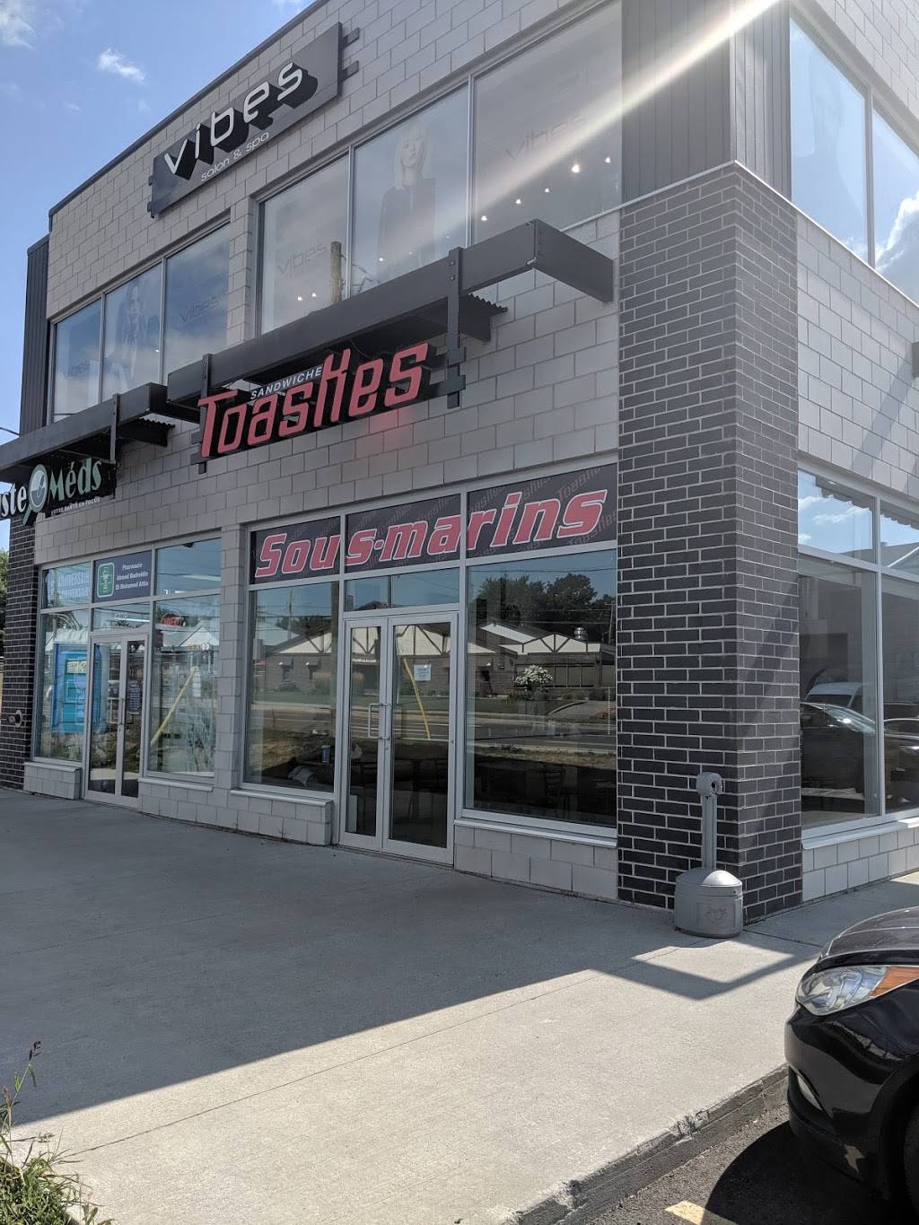 Toasties | restaurant | 4712 Boul Saint-Jean, Pierrefonds, QC H9H 4B2, Canada | 5146202702 OR +1 514-620-2702