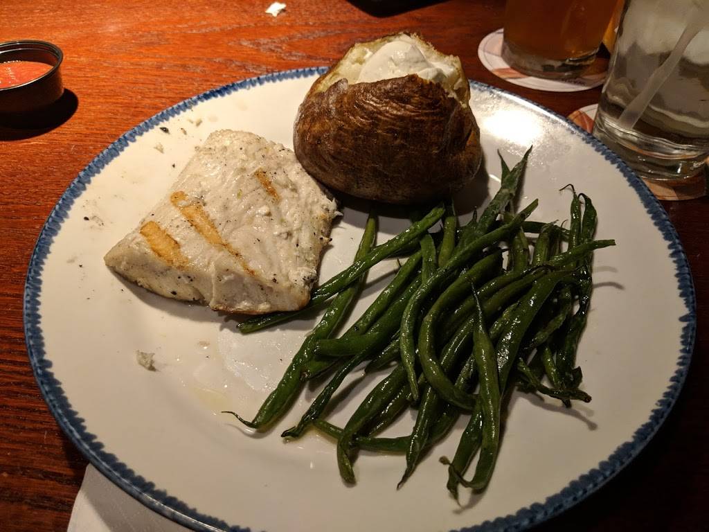 Red Lobster | restaurant | 4115 Chesapeake Square Blvd, Chesapeake, VA 23321, USA | 7574650627 OR +1 757-465-0627